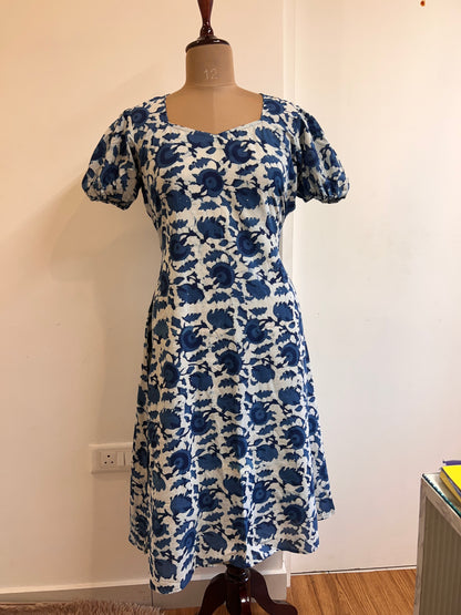 Cream Indigo print flowers